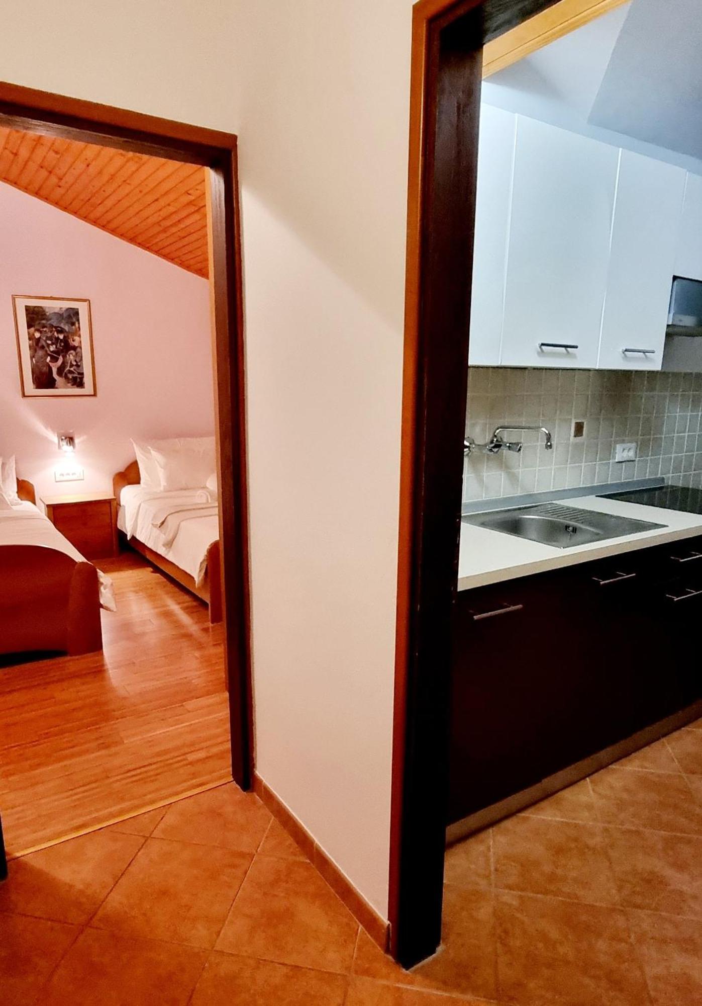 Nadija Rooms Funtana Exterior foto