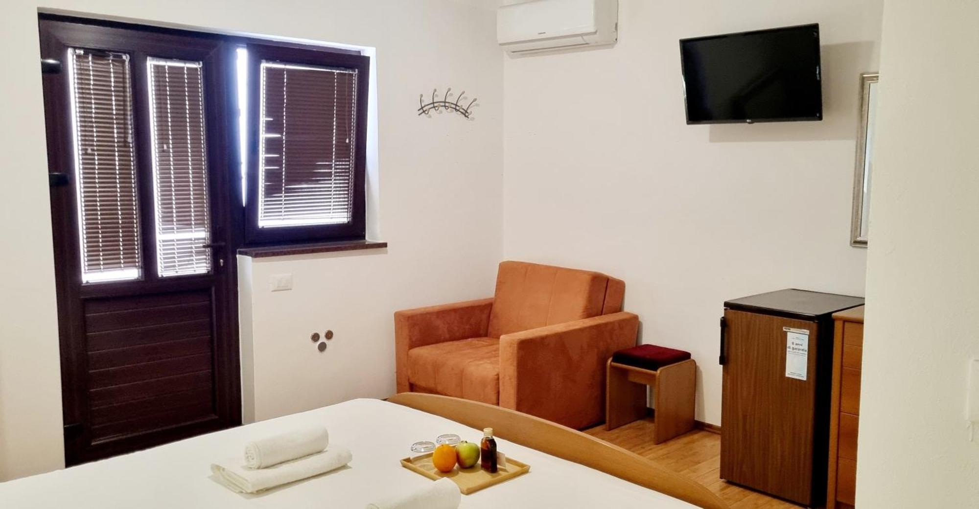 Nadija Rooms Funtana Exterior foto